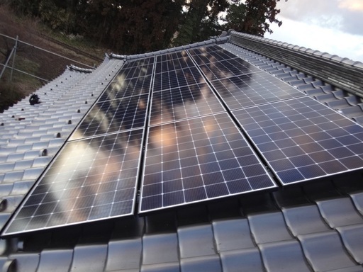 太陽光発電\n