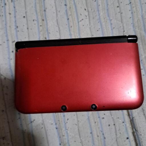 ニンテンドー3DS(カバー、充電器付属)