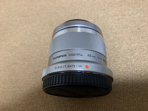 オリンパス・ミラーレスカメラ用・45mm単焦点レンズ