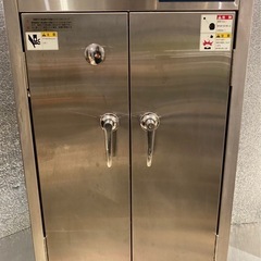 ニチワ電機　包丁まな板殺菌庫