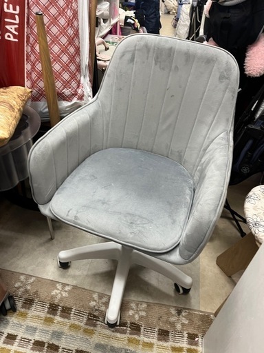 肘付きオフィスチェア