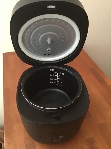 炊飯器　ブラック