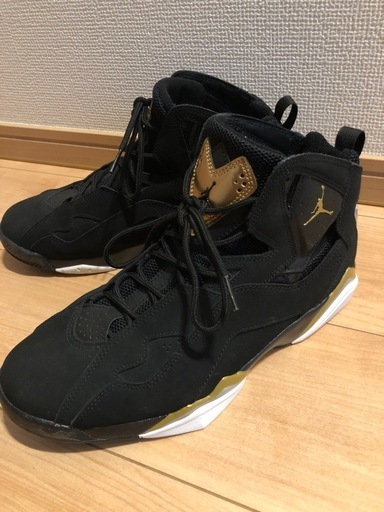 美品　ジョーダン　スニーカー