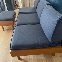 ウニコの3シーターソファ