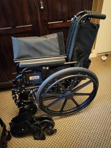 【定価18万】Miki KJP-4 自走用車椅子 ビッグサイズ 中古 介護用品