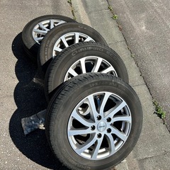 夏タイヤ4本(195/65/R15)お話中