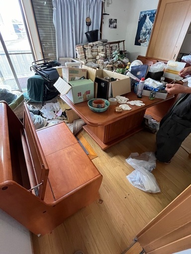 ダイニングセット　収納付き　木製