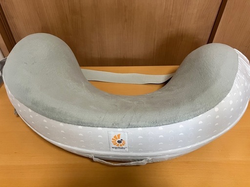 【美品】エルゴベビー　授乳クッション
