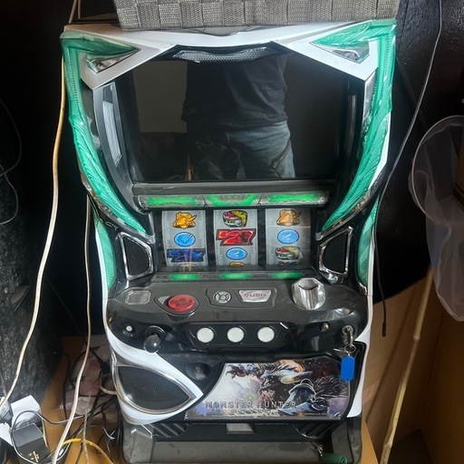 パチスロ実機　モンハン牙狼2台まとめて