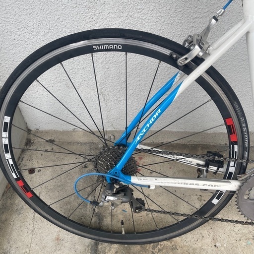 シマノスポーツサイクル クロスバイク 自転車 21段変速 シマノ製