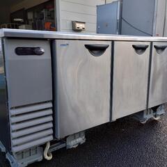 先日まで現役！！ SANYO 業務用冷凍冷蔵庫 SUR-F1861CSA