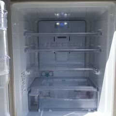 71【美品】シャープ SHARP 冷蔵庫 ファミリー 2016年製 3ドア 350L ホワイト ファン式 両方開き SJ-PW35C-C