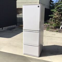 71【美品】シャープ SHARP 冷蔵庫 ファミリー 2016年製 3ドア 350L ホワイト ファン式 両方開き SJ-PW35C-C