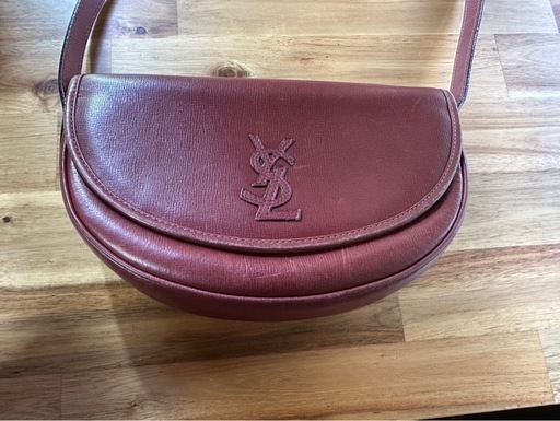 YSL イヴサンローラン 半月型ショルダーバッグ