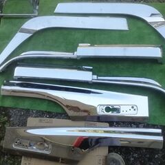 いすゞ　320フォアード　寝台あり　メッキパーツセット　デコトラ　イスズ　トラック