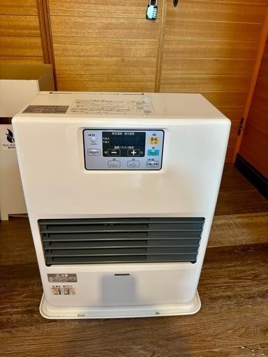 美品　CORONA FF-VG42SA(W) FF式ストーブ