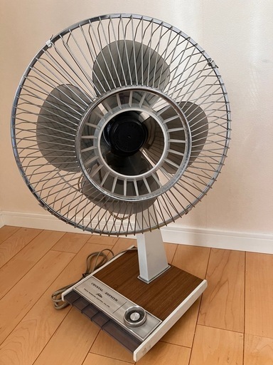 アンティーク ⭐︎ヴィンテージ ⭐︎昭和レトロ　東芝 扇風機CRYSTAL ZEPHYR ロータリーベース　ジャンク品
