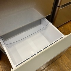 激安3ドア!! 2022年 AQUA ノンフロン冷凍冷蔵庫 AQR-27M(S) 272L 