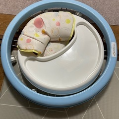 ベビー歩行器