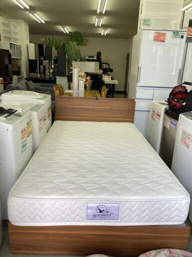 【リサイクルショップ　ピカソ　小松原】（極美品）コンセント スライドレール付収納棚 セミダブルベッド マットレスセット ブラウン★3145★