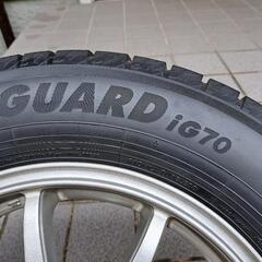 スタッドレスタイヤ205/65R16