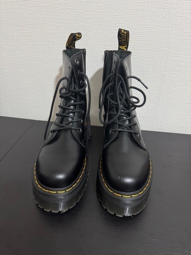 Dr.Martens JADON8ホールブーツ