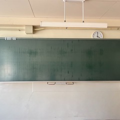 黒板アルミ枠 鉄板入り 無地グリーン 盤面のみ　チョークボックス付 黒板アルミ枠 鉄板入り 無地グリーン 盤面のみ チョークボックス付