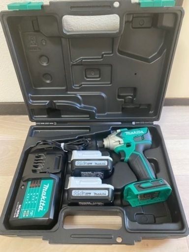 マキタ MAKITA 充電式インパクトドライバー　M697D