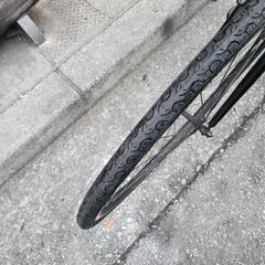 クロスバイク　美品　７００ｘ２８ｃ　６変速　黒　配達可能