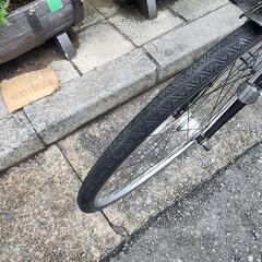 ブリヂストン　クロスバイク　２７インチ　７変速　　雨カバー　付き　自動ライト　付き　黒　配達可能　美品