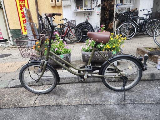 ミニベロ自転車　２０インチ　カゴ　付き　緑　配達可能