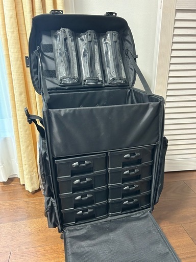 コスメネイルキャリーケース H*o様 ネイルバッグ コスメケース スーツ