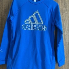 【新品】
adidasキッズトレーナー