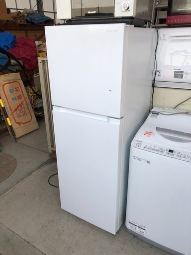 美品！2021年製 236L冷蔵庫 ワールプールジャパン ヤマダ電機 YRZ-F23H
