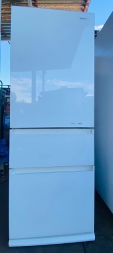 パナソニック　３ドア　冷蔵庫　315L NR-C32HGM-W 2018年式