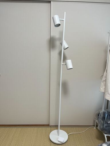 IKEA NYMÅNE ニーモーネ フロアランプと電球とリモコンセット