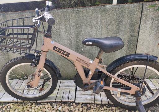 自転車 JEEP 16インチ（補助輪つき）