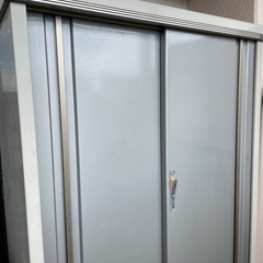 鍵付き　屋外倉庫　