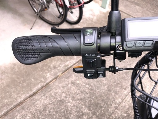 電動アシスト折りたたみ自転車　アクセル付き