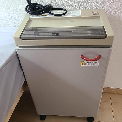 大型シュレッダー