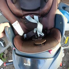 宮崎】値下げ中 Aprica 美品 チャイルドシート