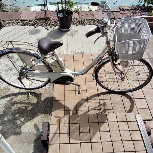 一旦停止中。Panasonic　中古電動ハイブリッド自転車
