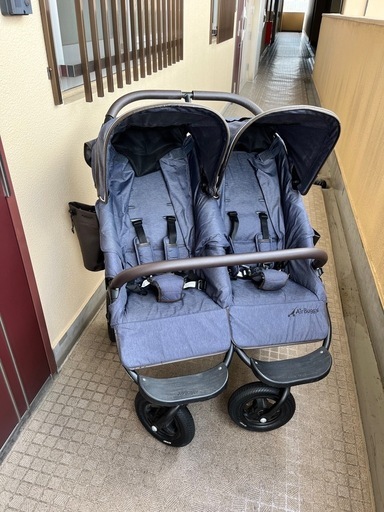 エアバギー　ココダブル双子用ベビーカー