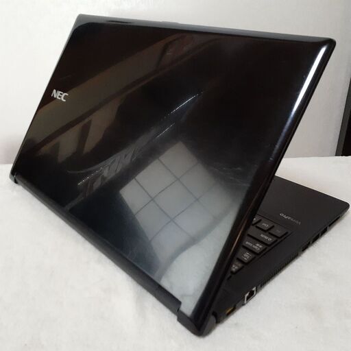 nanami様】【15インチで見やすく作業が楽】薄型 core i7 8GB SSD