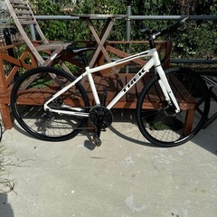 ［直接取引愛知岐阜三重近郊］TREK FX3 Mサイズ ホワイト2021 直接取引愛知岐阜三重近郊］TREK FX3 Mサイズ ホワイト2021 直接取引