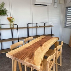 (赤字です) 栃　一枚板テーブル　杢あり　新品/未使用