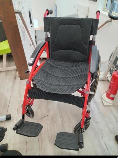 ★  自走式介助式兼用車椅子 【Lang Tu】背折れタイプ  介護用品  マグネシウム合金構造  ［65,000円位で購入］自社配送時代引き可※現金、クレジット、スマホ決済対応※