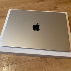 MacBook M1MAX 1年使用 使用感あり BaseQi 専用ケース付属 MacBook M1MAX 1年使用 使用感あり BaseQi 専用ケース付属