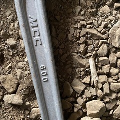 コーナーレンチとパイプレンチ　2本ずつ