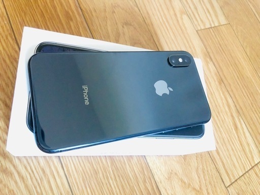 iphone XS 64G sim フリー　キズはないです\n